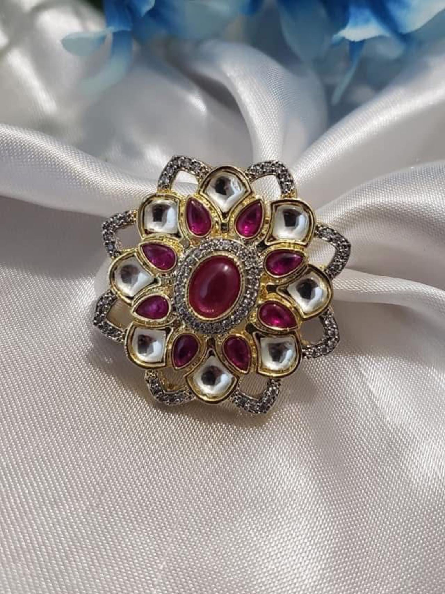 Adjustable ring with cubic zirconia stones n kundan